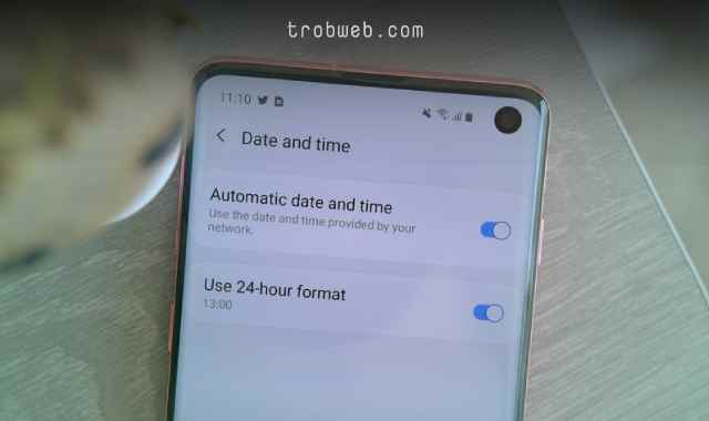 Activer le mode 24 heures sur la montre de l'appareil Android