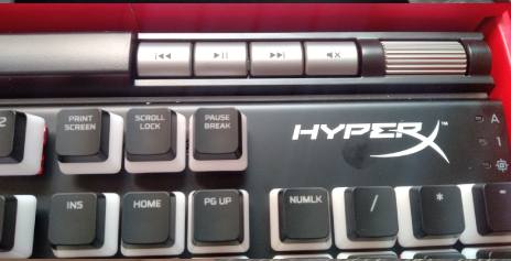 boutons multimédias HyperX Alloy Elite 2